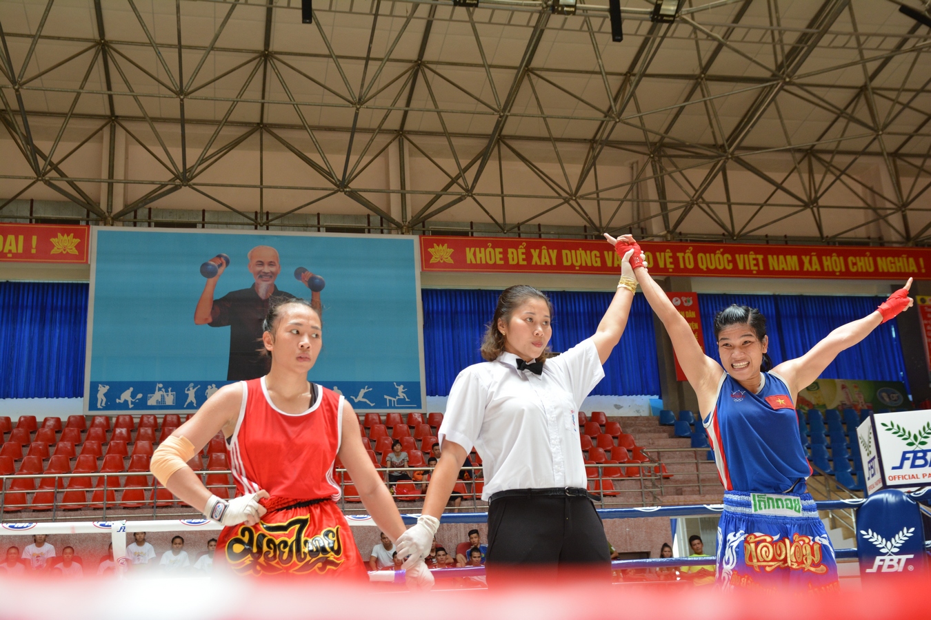 Trở lại thi đấu, “Nữ hoàng muay” Thanh Trúc lập tức ghi dấu trên sàn boxing