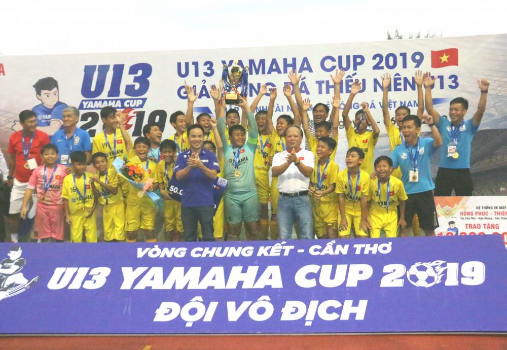ĐỘI BÓNG U13 PHÚ NHUẬN vô địch Giải bóng đá thiếu niên U13 Yamaha Cup 2019
